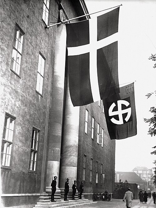 Besættelsen — Unknown authorUnknown author (Public domain) Besættelsen