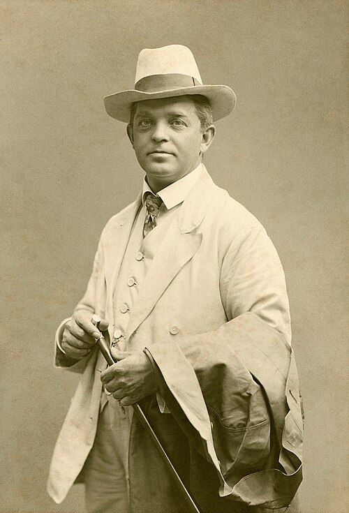 Carl Nielsen — Georg Lindstrøm 1866-1923 Restored by Adam Cuerden (Public domain) Carl Nielsen