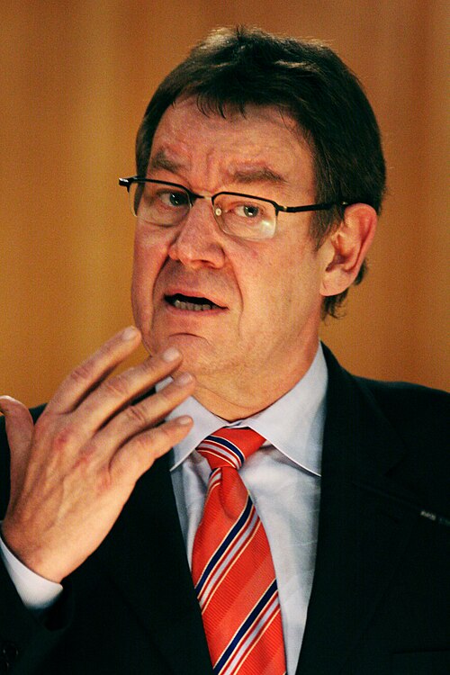 Poul Nyrup Rasmussen — Magnus Fröderberg (CC BY 2.5 dk) Poul Nyrup Rasmussen