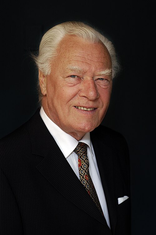 Poul Schlüter — Johannes Jansson/norden.org (Attribution) Poul Schlüter
